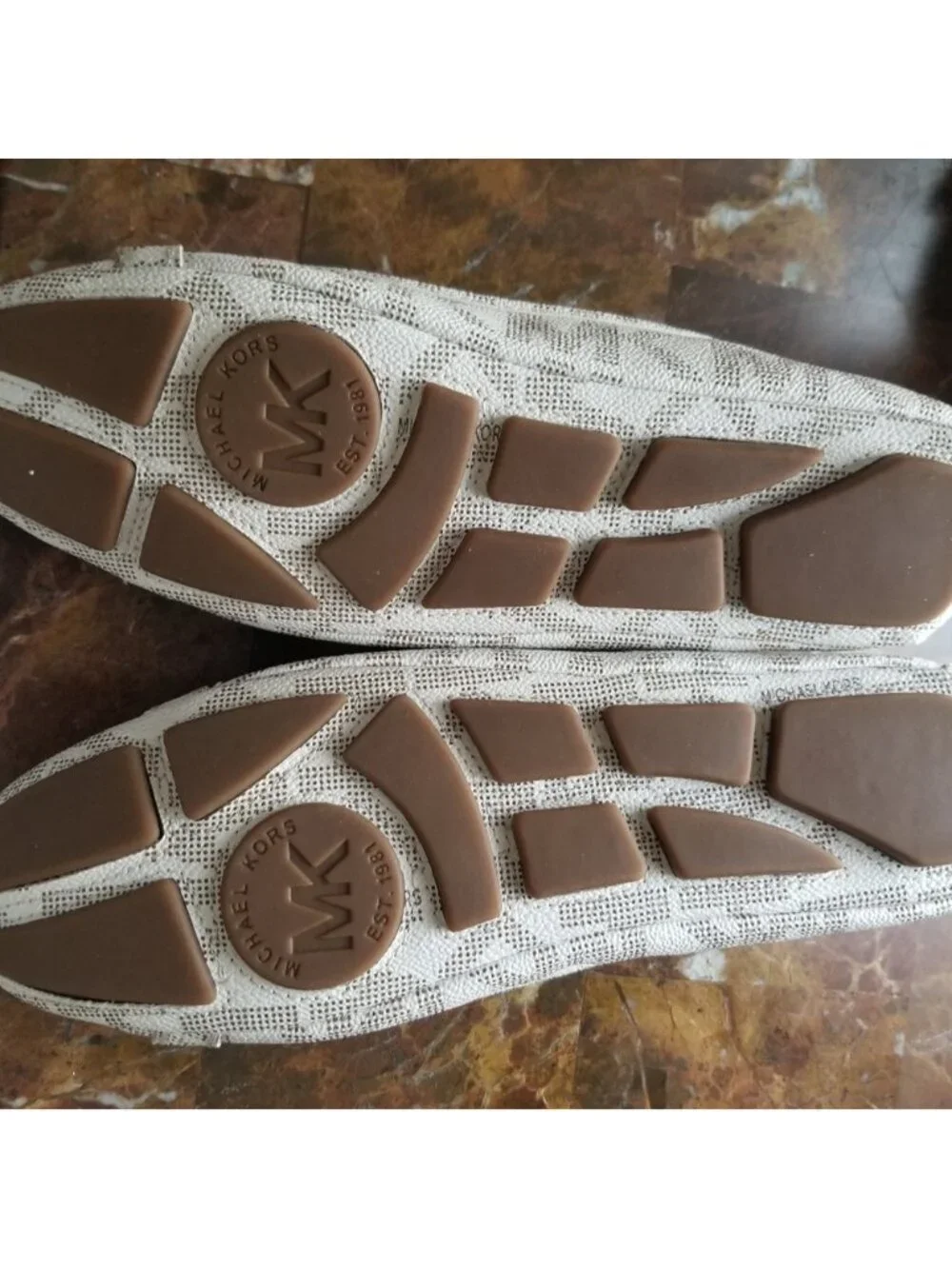 Michael Kors mk flats